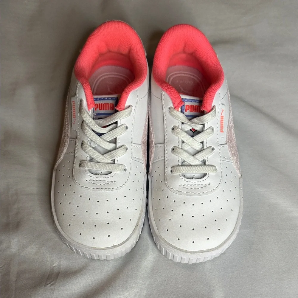 Puma Kids Sneakers in White and Pink - Picture 1 of 7
